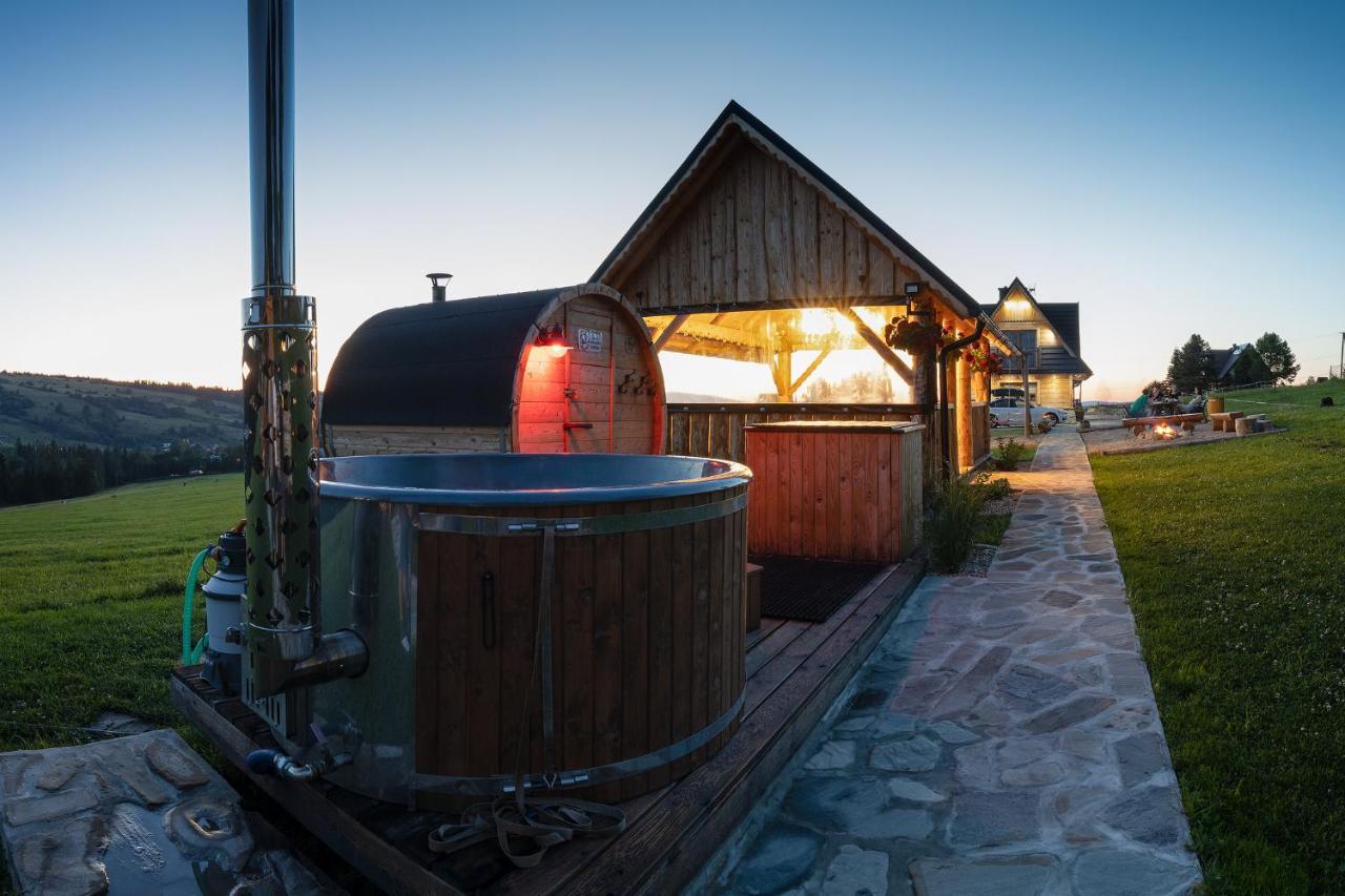 Witowianskie Domki Z Kominkiem, Jacuzzi I Sauna Dzianisz المظهر الخارجي الصورة