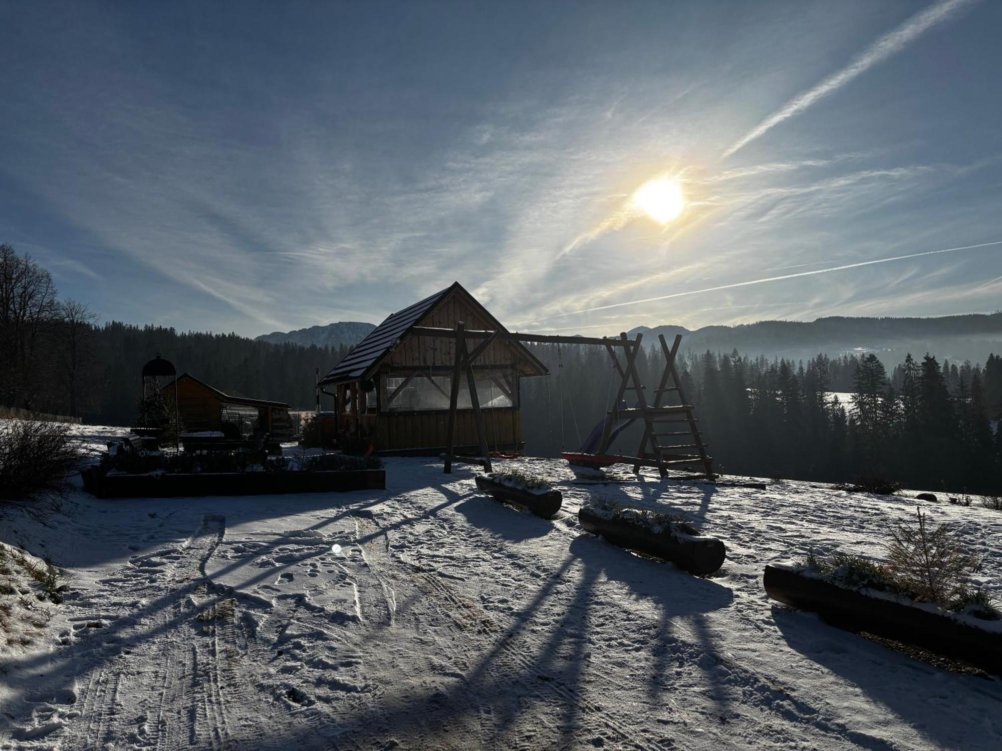 Witowianskie Domki Z Kominkiem, Jacuzzi I Sauna Dzianisz المظهر الخارجي الصورة