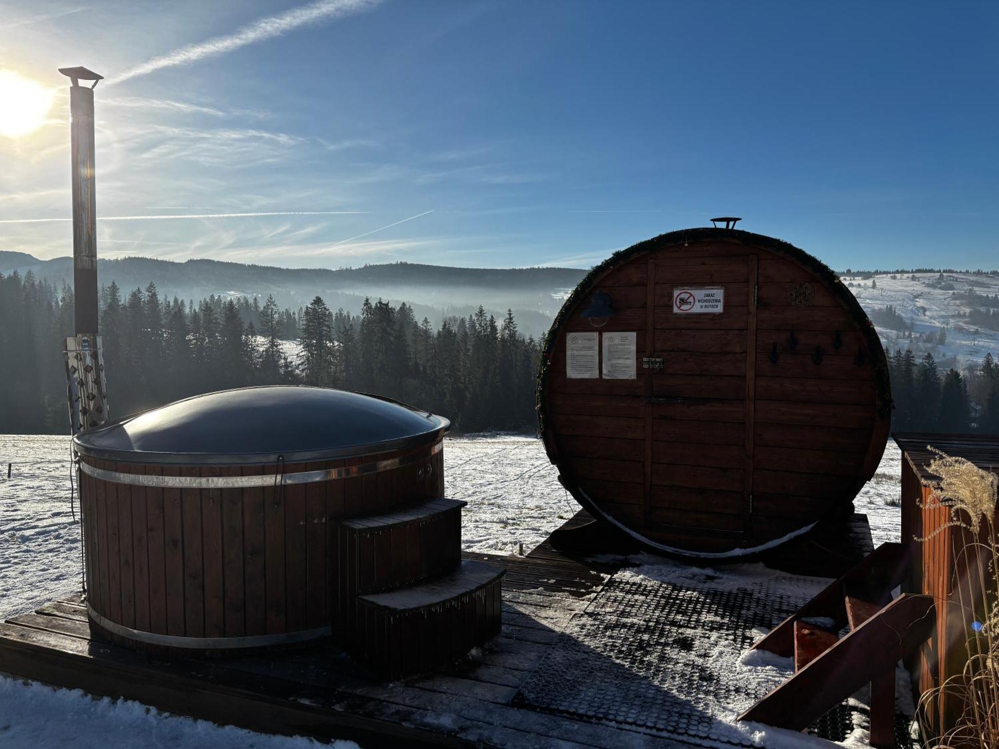 Witowianskie Domki Z Kominkiem, Jacuzzi I Sauna Dzianisz المظهر الخارجي الصورة